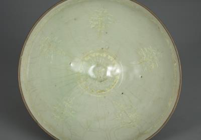 图片[6]-Celadon bowl with cloud-and-crane decor in black-and-white inlay-China Archive